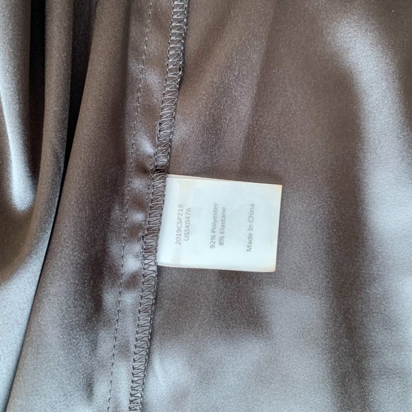 Universal Standard Luxe Twill Pencil Midi Skirt - Picture 11 of 11